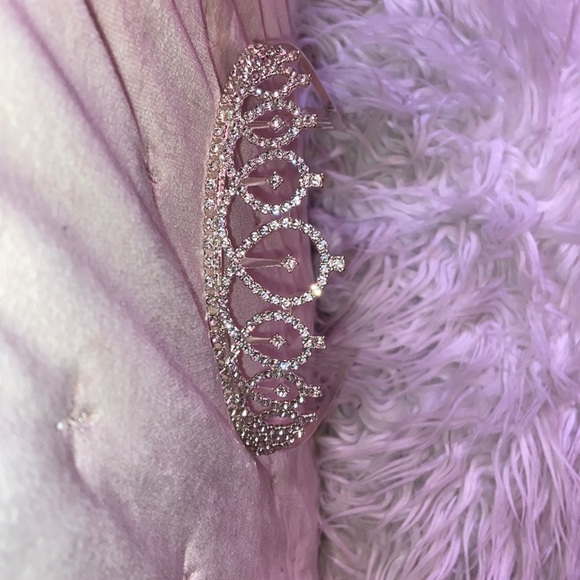 Regal Elegant Queen Tiara - Picture 3 of 5